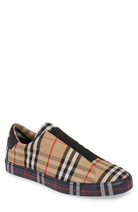 burberry mens clothing outlet|burberry men's shoes nordstrom.